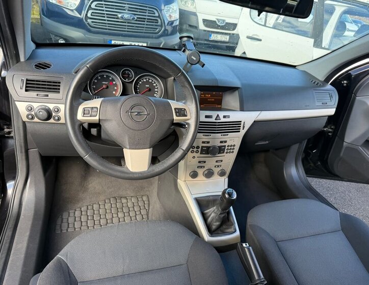 Opel Astra Hatchback 1,6 l 85 kw