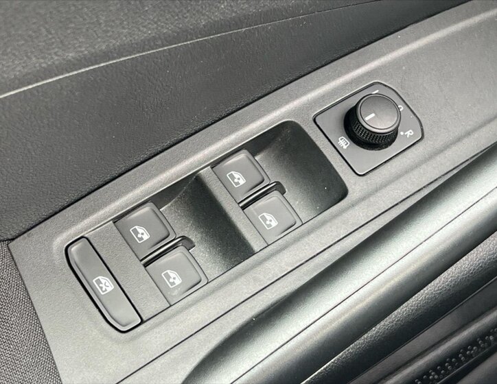 Škoda Fabia Hatchback 999,0 70 kw