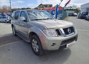 Nissan Pathfinder Kombi 3,0 l 170 kw