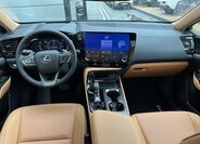 Lexus NX 450h+ SUV / Terénní 2,5 l 220 kw