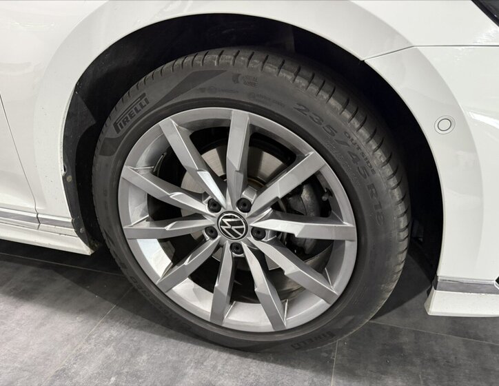 Volkswagen Passat Kombi 2,0 l 110 kw