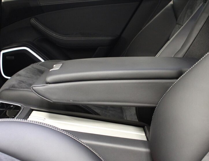 Porsche Panamera Hatchback 4,0 l 368 kw