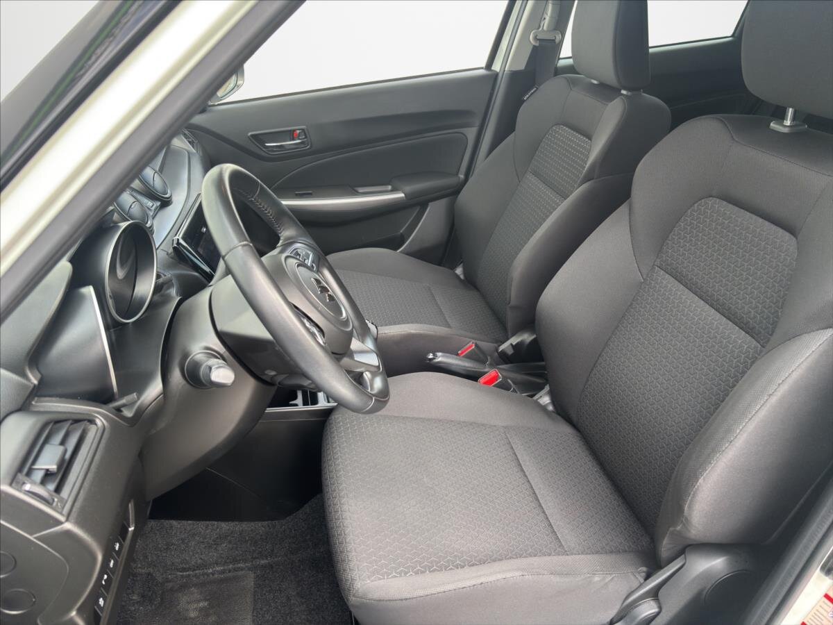 Suzuki Swift Hatchback 1,2 l 61 kw