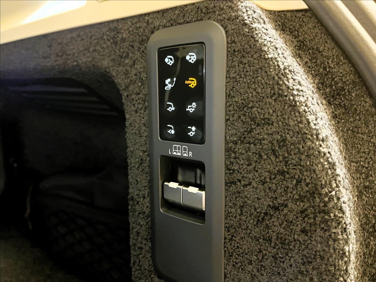 Land Rover Range Rover SUV / Terénní 3,0 l 258 kw