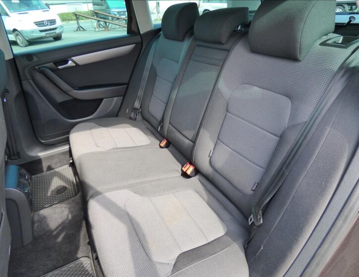 Volkswagen Passat Kombi 2,0 l 130 kw