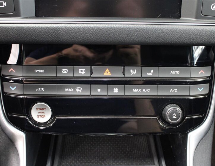 Jaguar XF Kombi 2,0 l 132 kw