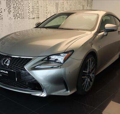 Lexus RC 200t 1