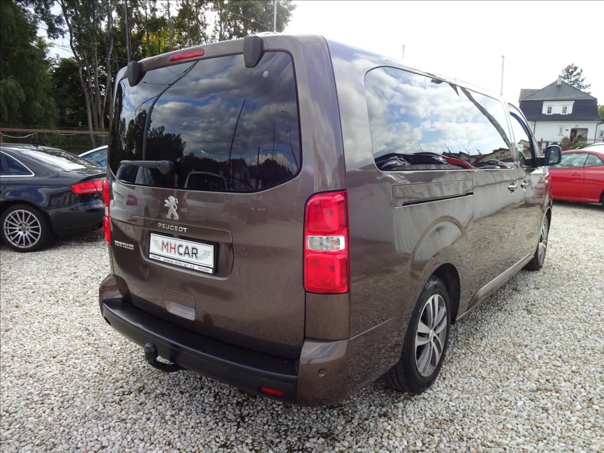 Peugeot Traveller