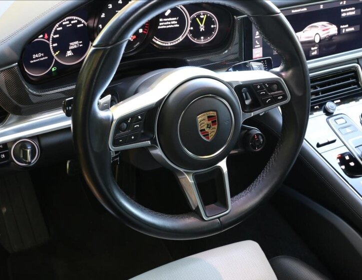 Porsche Panamera Hatchback 2,9 l 243 kw