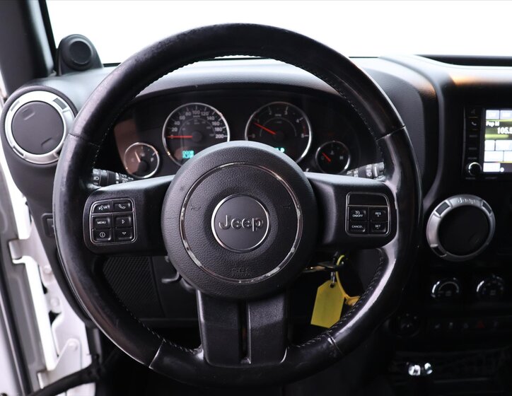 Jeep Wrangler SUV 2,8 l 147 kw