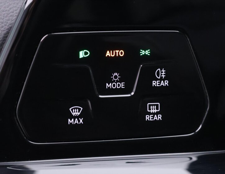 Volkswagen Golf Kombi 1,5 l 96 kw