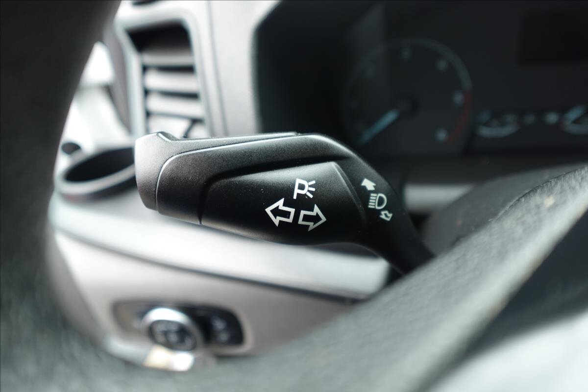 Ford Transit Custom Ostatní 2,0 l 77 kw