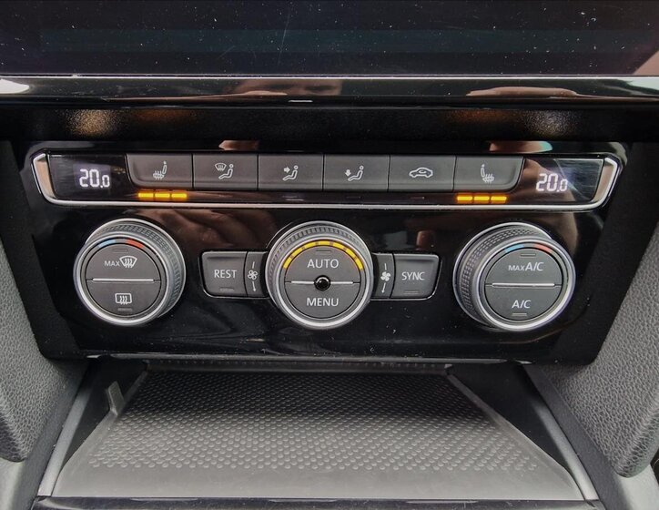 Volkswagen Passat Kombi 2,0 l 110 kw