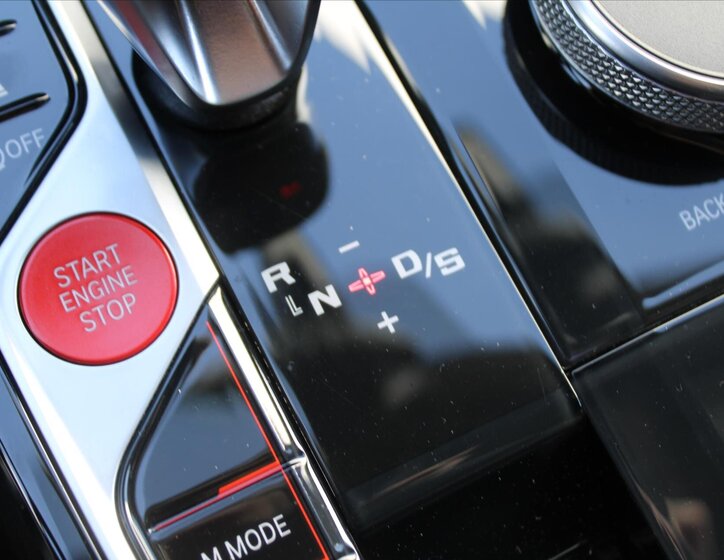 BMW M3 Sedan / Limuzína 3,0 l 375 kw