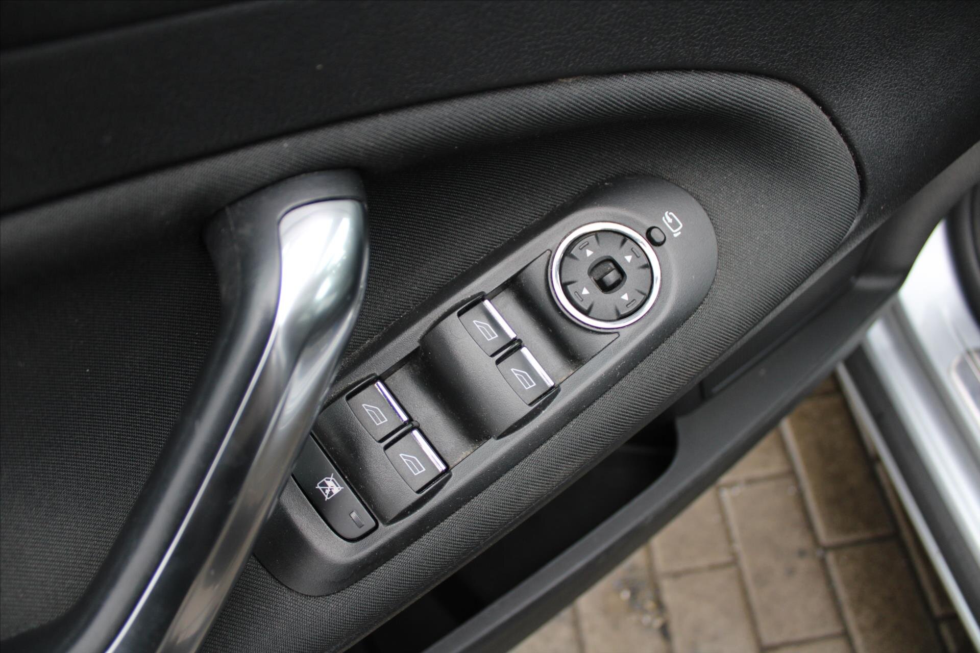 Ford Mondeo Kombi 2,0 l 120 kw