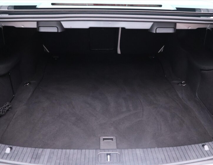 Mercedes-Benz Třídy E Sedan / Limuzína 3,5 l 245 kw