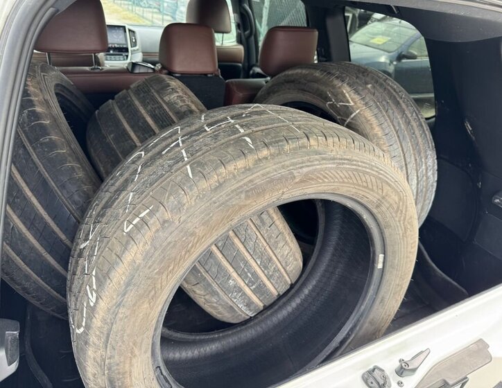 Toyota Land Cruiser SUV / Terénní 4,5 l 186 kw