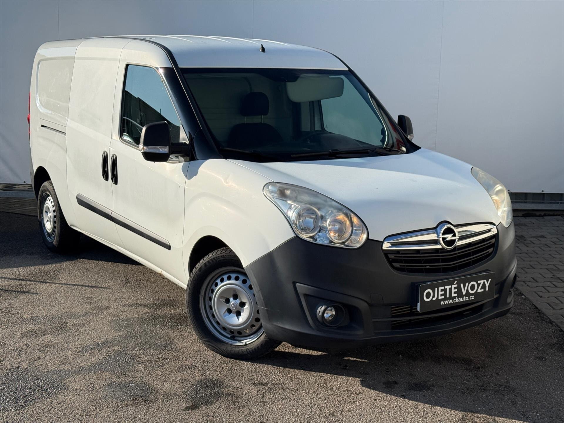 Opel Combo VAN / Minibus 1,4 l 88 kw