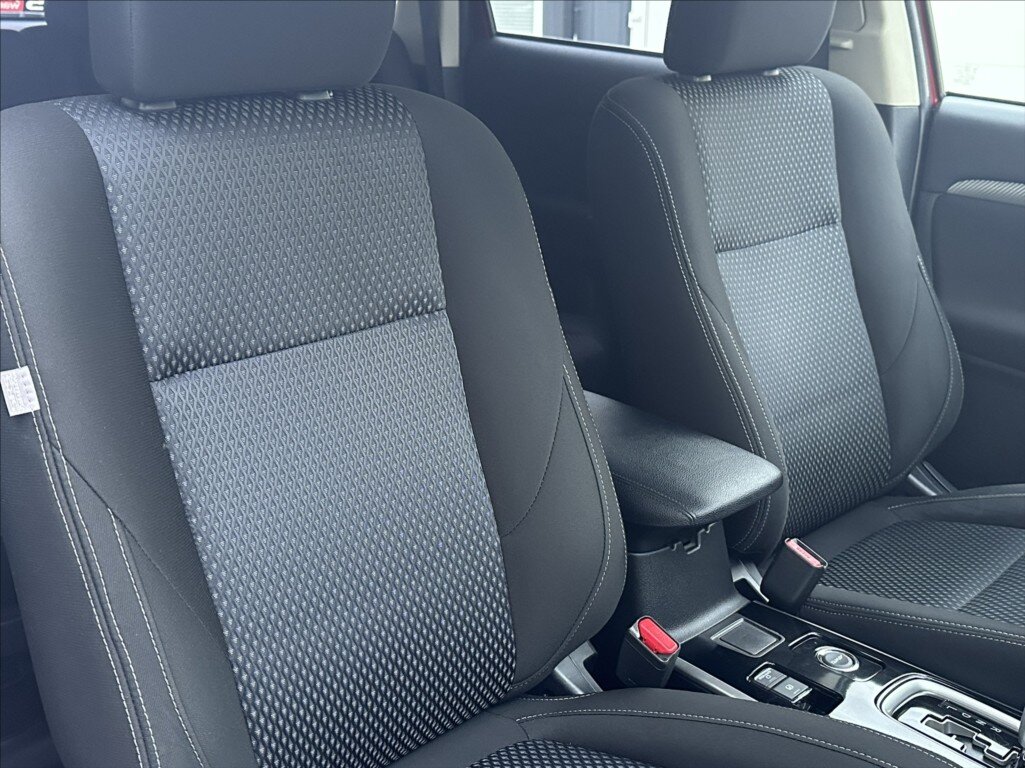 Mitsubishi Outlander SUV / Terénní 2,3 l 110 kw