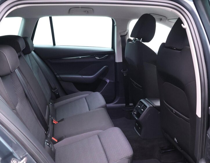 Škoda Octavia Kombi 999,0 81 kw