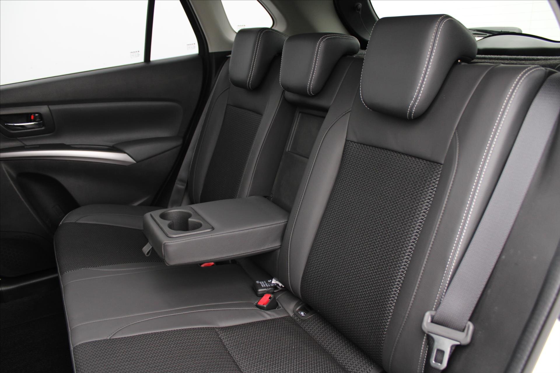 Suzuki SX4 S-Cross SUV / Terénní 1,4 l 95 kw