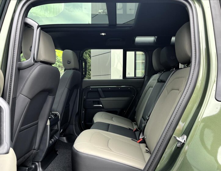 Land Rover Defender SUV / Terénní 5,0 l 313 kw