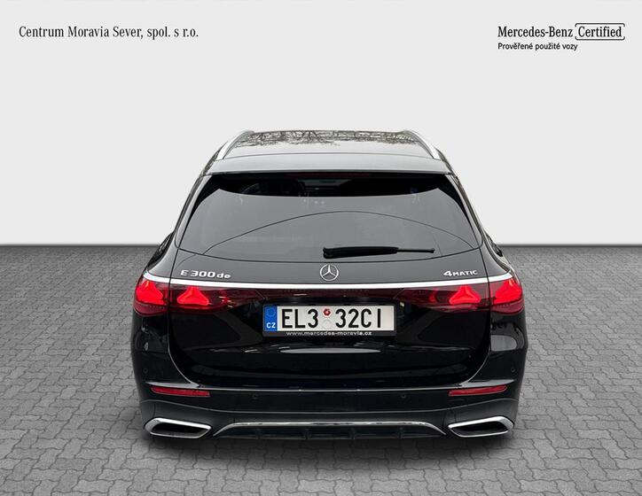 Mercedes-Benz Třídy E 4