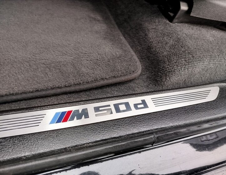 BMW X5 SUV 3,0 l 280 kw