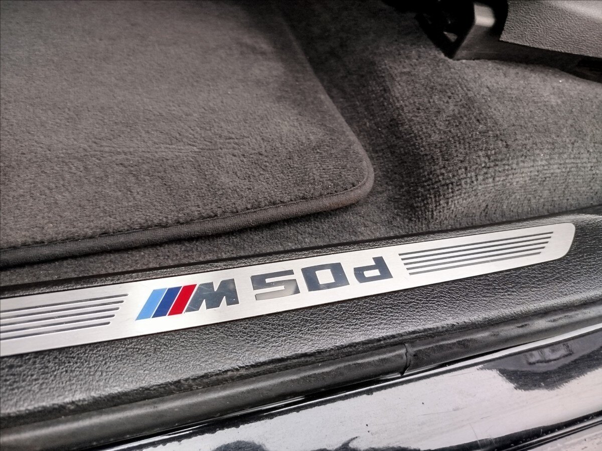 BMW X5 SUV 3,0 l 280 kw