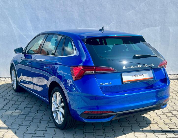 Škoda Scala 8