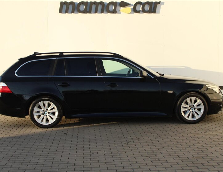 BMW Řada 5 Kombi 3,0 l 145 kw