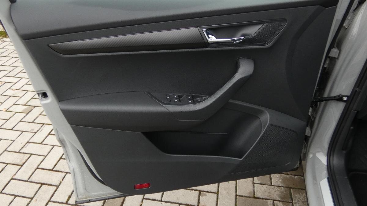 Škoda Karoq SUV 1,5 l 110 kw