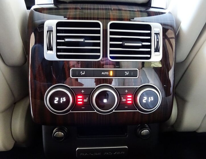 Land Rover Range Rover 23