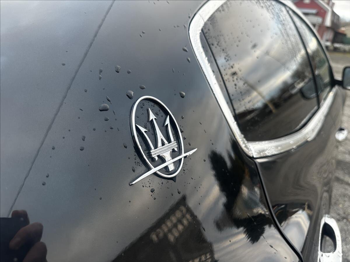 Maserati Ghibli Sedan 3,0 l 202 kw