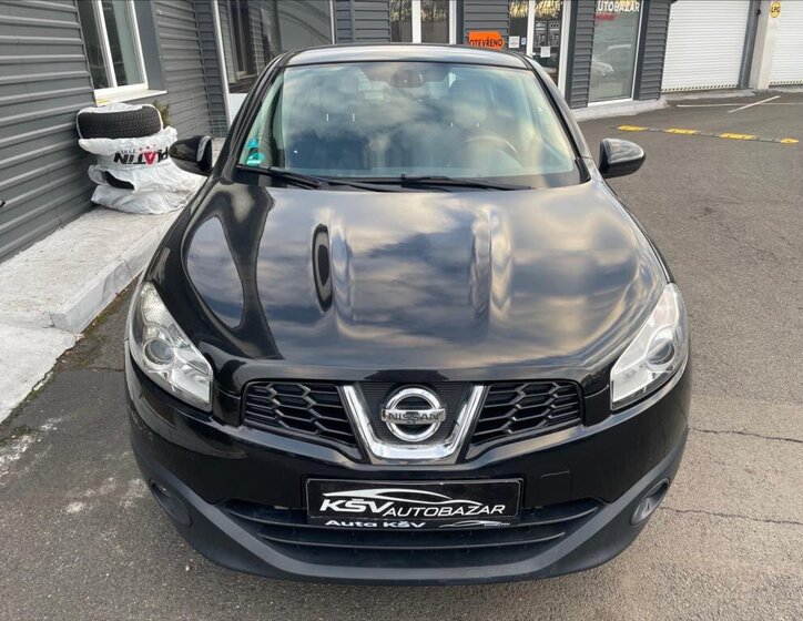 Nissan Qashqai SUV / Terénní 2,0 l 110 kw