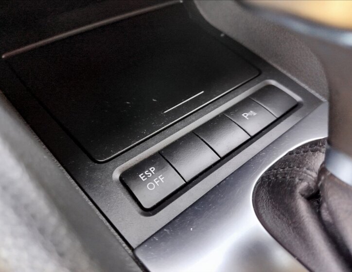 Volkswagen Golf Kombi 2,0 l 103 kw