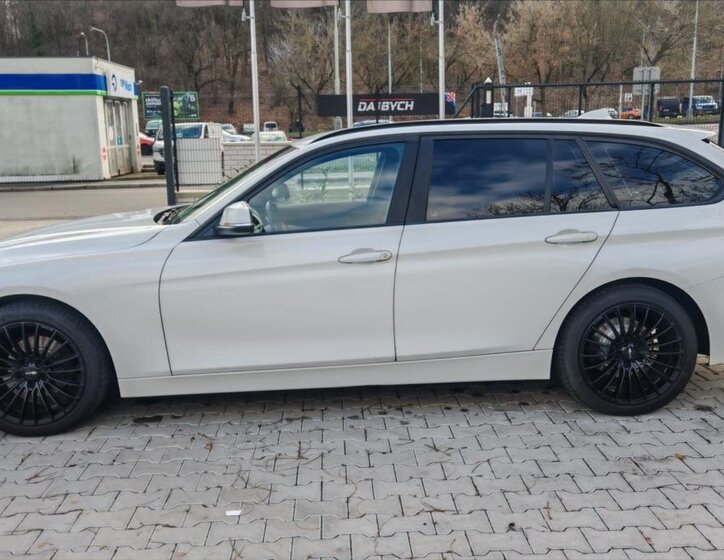 BMW Řada 3 8