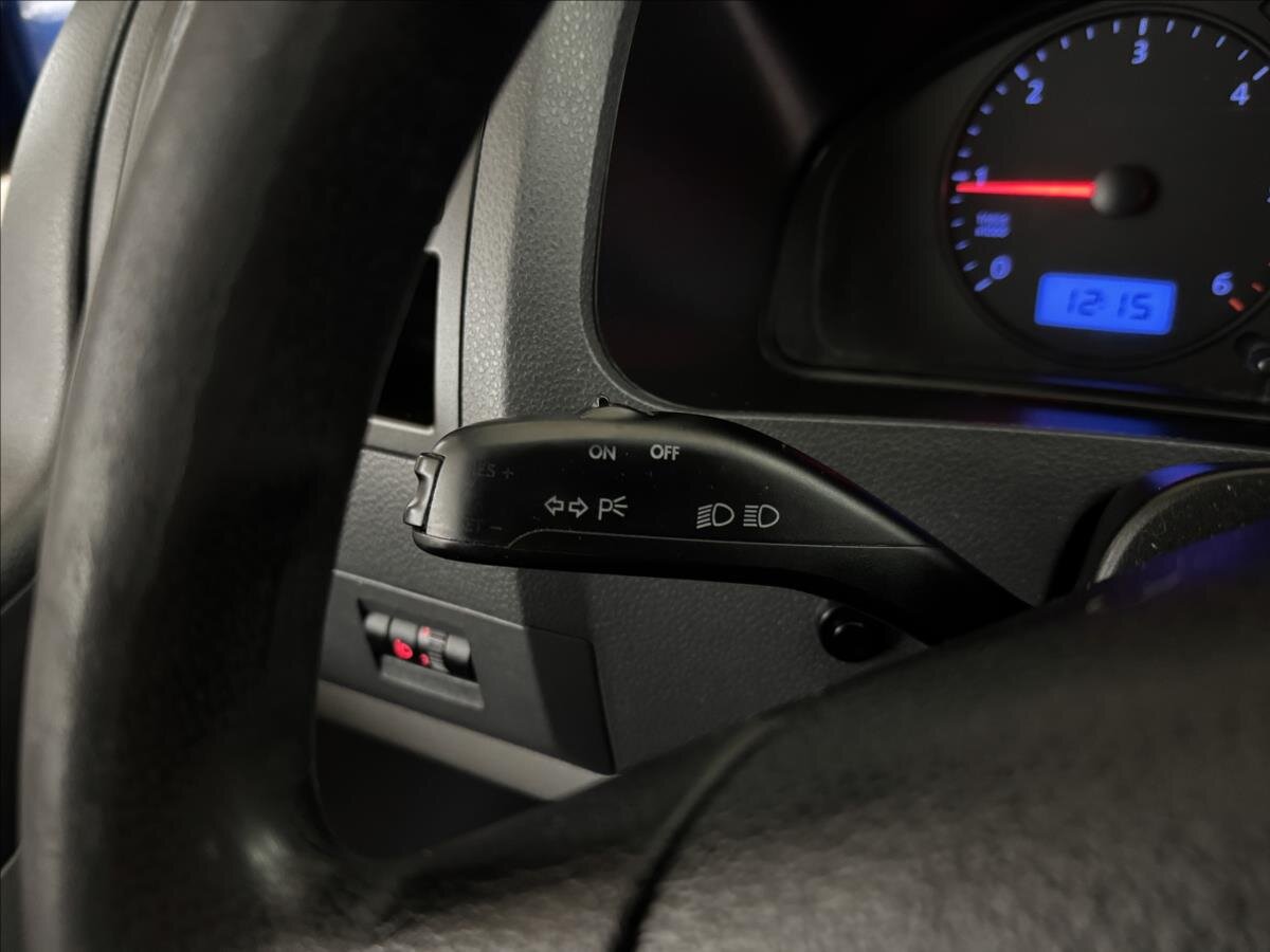 Volkswagen Transporter Kombi 2,5 l 96 kw