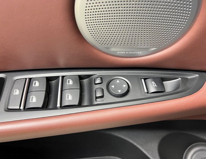 BMW X5 SUV / Terénní 4,4 l 423 kw