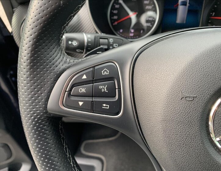 Mercedes-Benz Ostatní Ostatní 2,0 l 174 kw