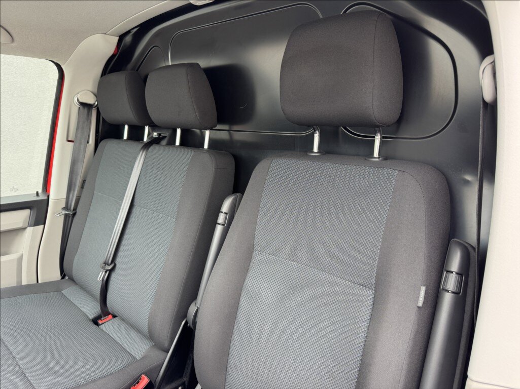Volkswagen Transporter Skříň 2,0 l 110 kw