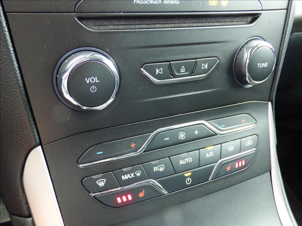 Ford S-MAX MPV 2,0 l 110 kw