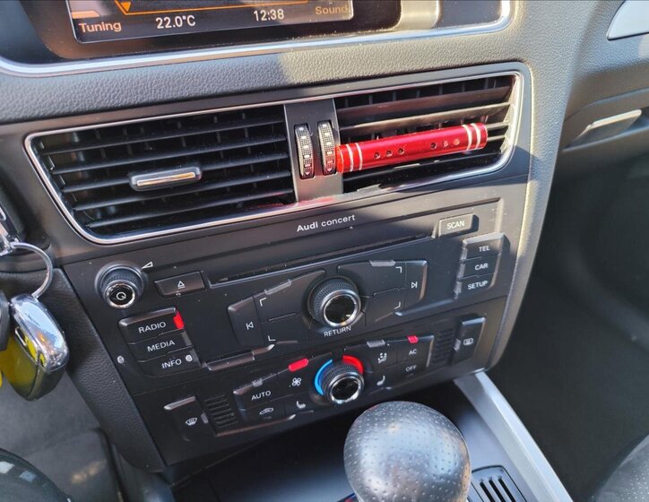 Audi Q5 Kombi 3,0 l 176 kw