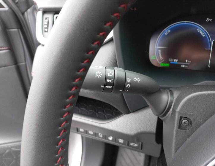 Toyota RAV4 SUV 2,5 l 136 kw