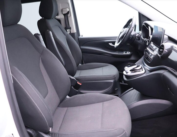 Mercedes-Benz Třídy V 12