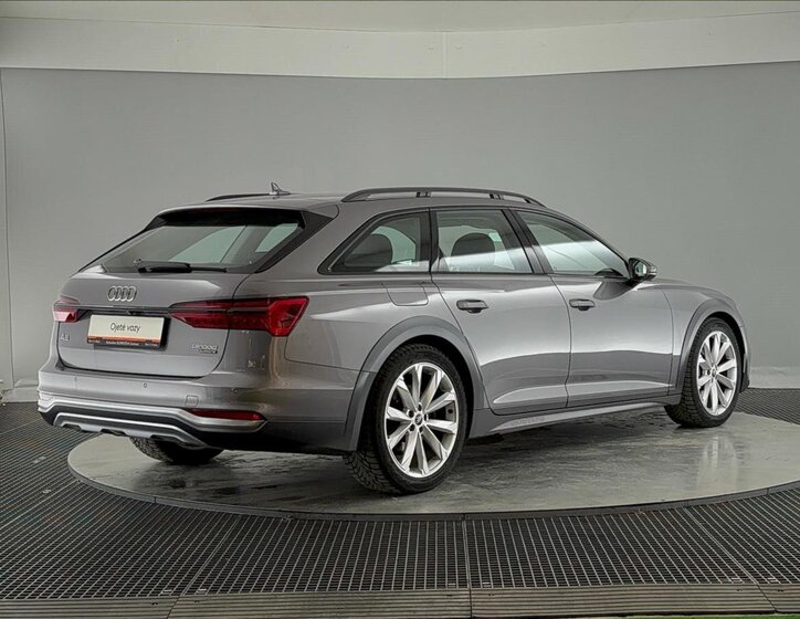 Audi A6 Allroad Kombi 3,0 l 253 kw