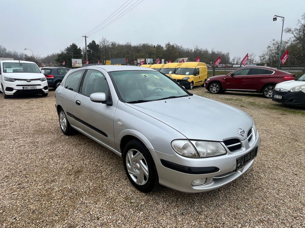 Nissan Almera