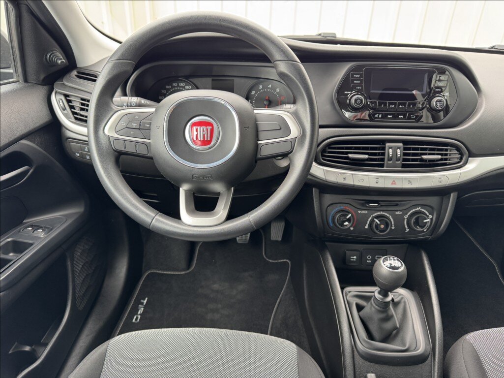 Fiat Tipo Sedan / Limuzína 1,4 l 70 kw