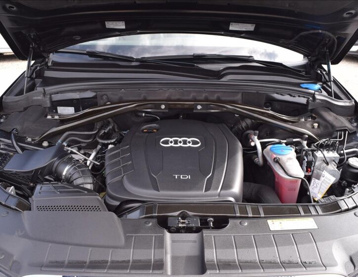 Audi Q5 SUV / Terénní 2,0 l 105 kw