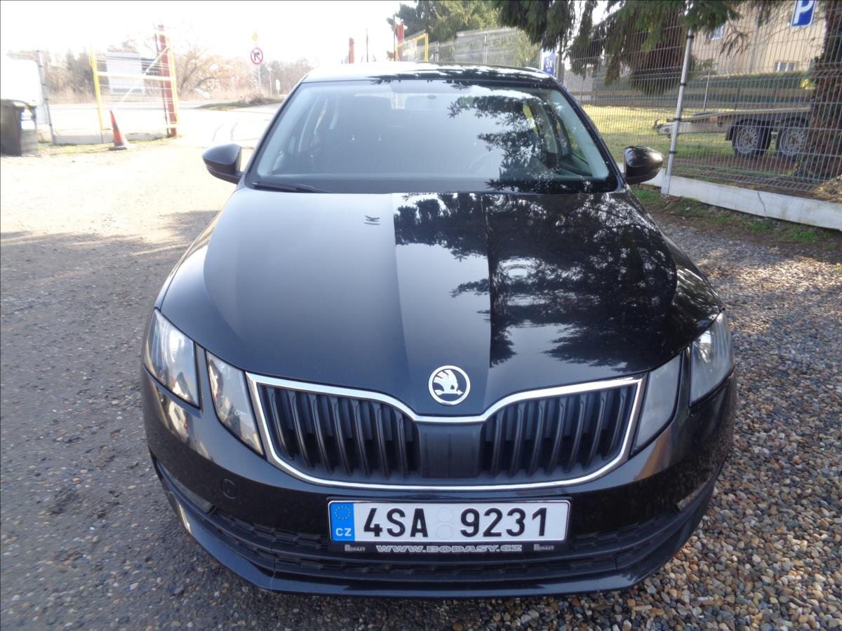 Škoda Octavia Sedan / Limuzína 1,6 l 85 kw